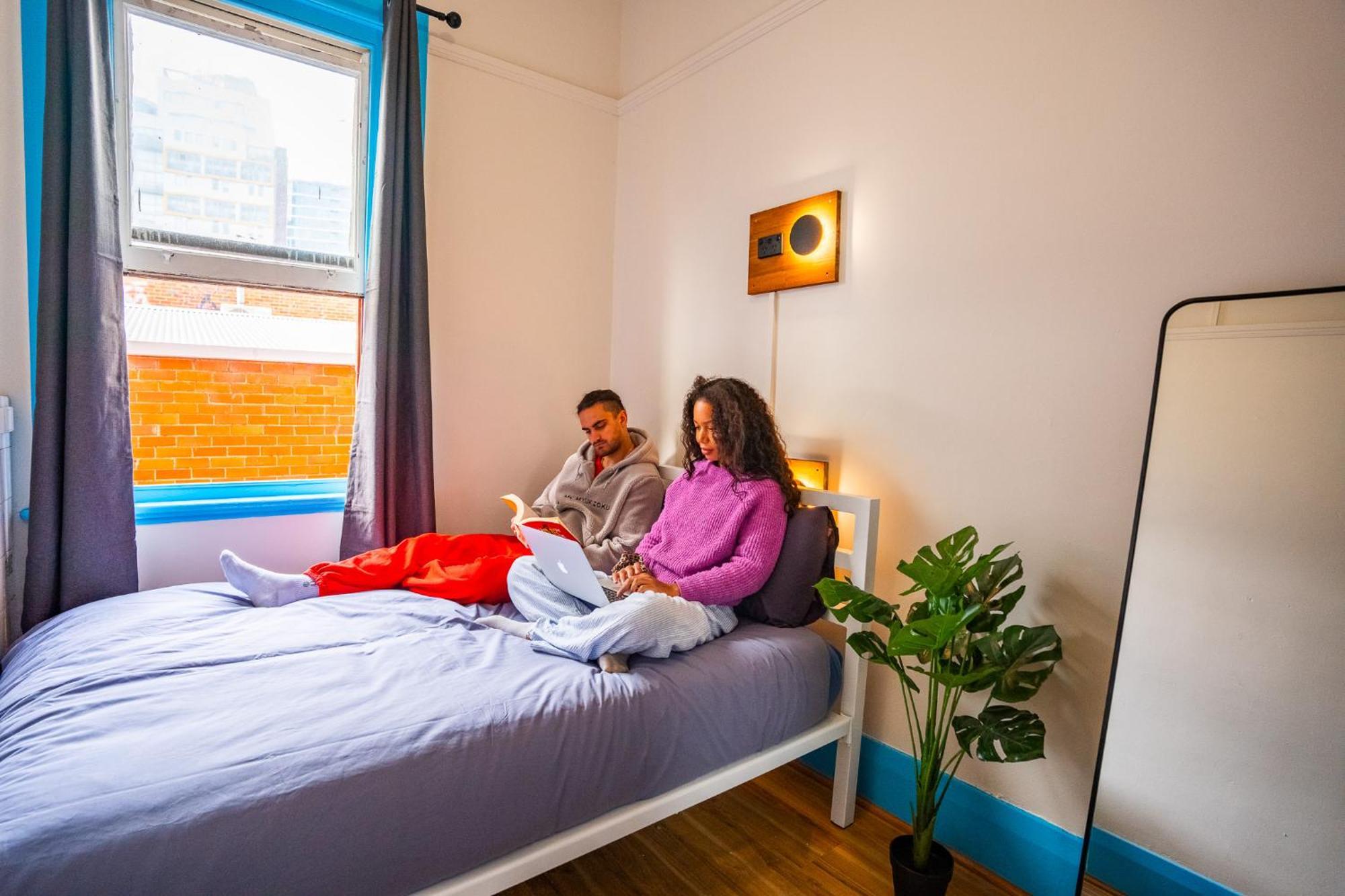 Mad Monkey Melbourne Hostel Exterior photo
